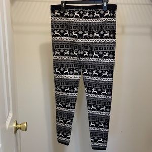 Plus size black and white winter leggings
